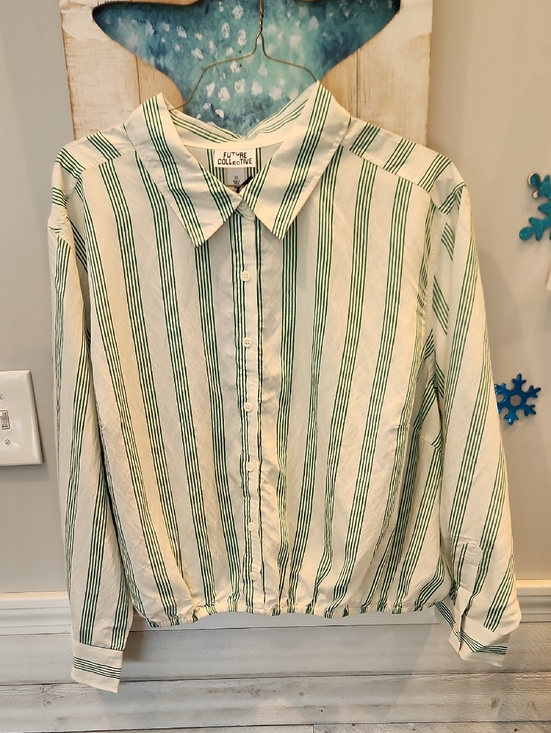 Future Collective Tops - NWT Future Collective Women's Button Down Striped Blouse Sz 2X. Elastic Bottom